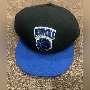EUC Knicks Black and Blue Cap 59 Fifty Sz 7.5